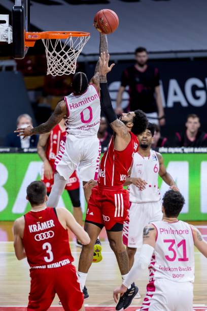 在防守时兼 在防守时兼