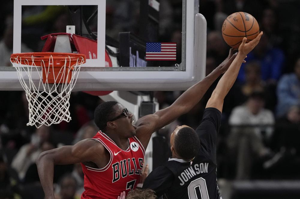 队在赛季中 队在赛季中